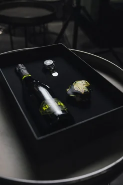 Fashion Karo Kauer KESSLER x Special Edition Box