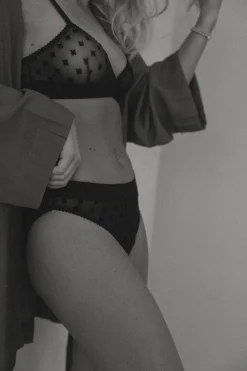 Fashion Karo Kauer Mesh Bralette Black