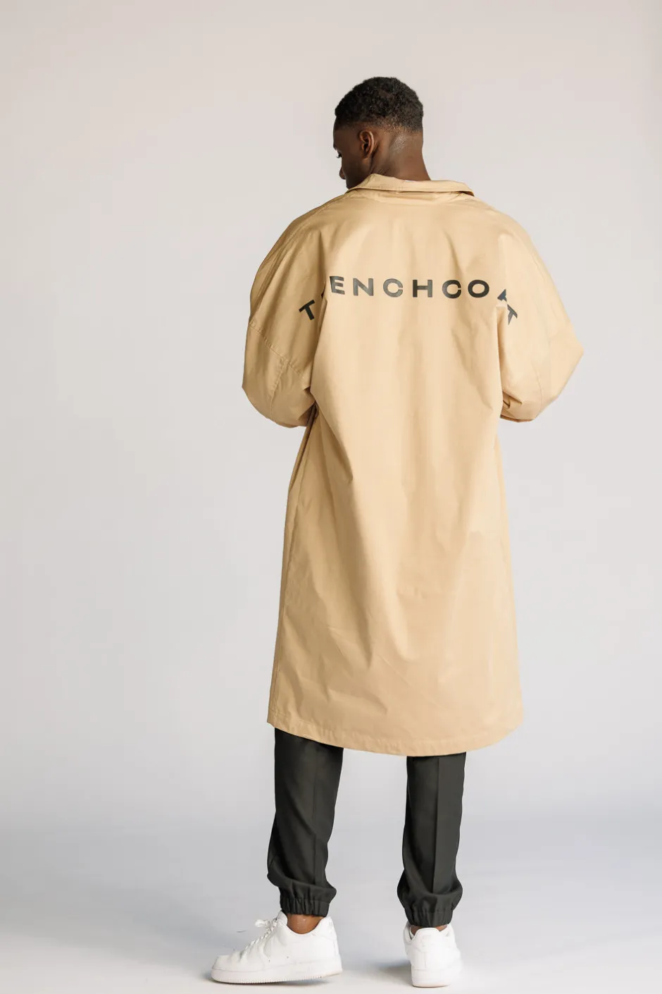 Fashion Karo Kauer Trenchcoat Beige